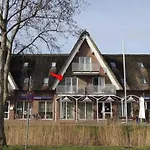Seepark Reetdachhaus 3 *