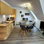 Seepark Reetdachhaus 3