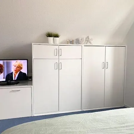 Seepark Reetdachhaus 3 *