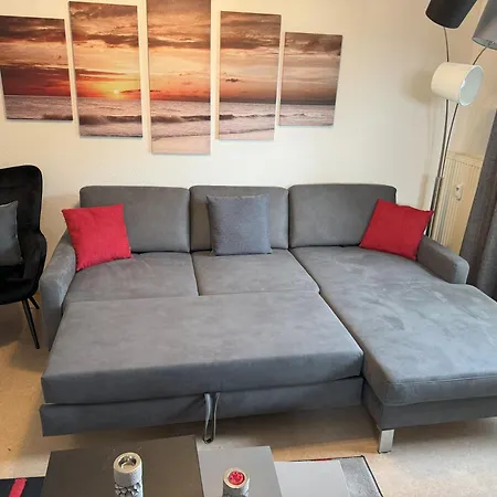 Seepark Reetdachhaus 3 Apartment Burhave