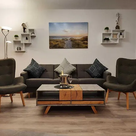 Apartment Seepark Reetdachhaus 3 *