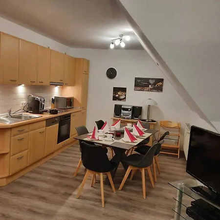 Seepark Reetdachhaus 3 Apartment Burhave