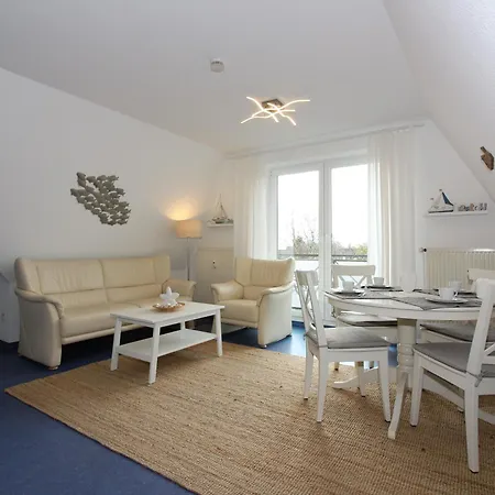 Seepark Reetdachhaus 3 *