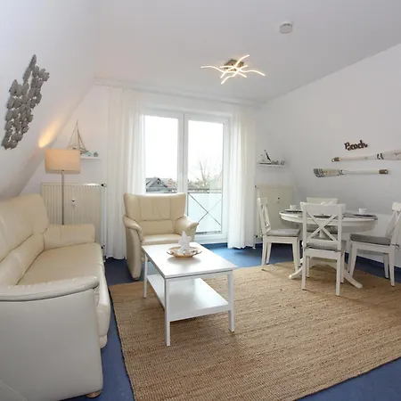 Seepark Reetdachhaus 3 * Burhave